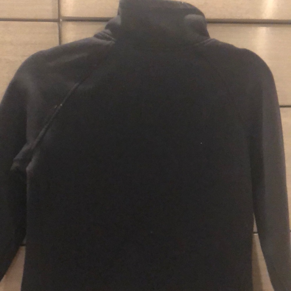 Sweatshirt - Picture 8 of 8